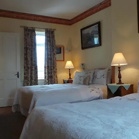 Pensjonat Inishmore House 3*