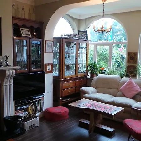 Guest house Inishmore House 3*